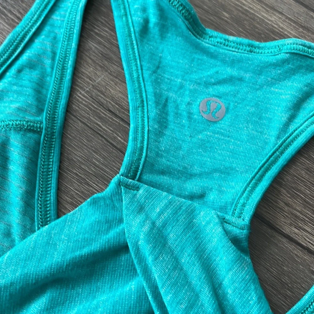 Lululemon Essential Tank - Picture 4 of 4